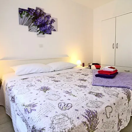 Villa Luna - Beautiful, Modern And Luxurious Pula